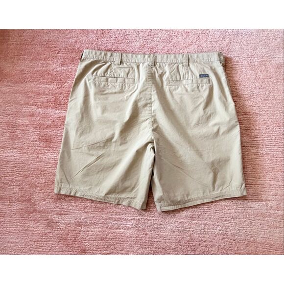 Columbia Khaki Cotton Casual Walking Shorts Mens 44W - Picture 10 of 11